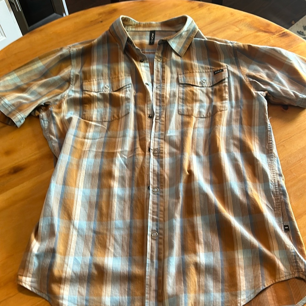 RVCA button down shirt size L